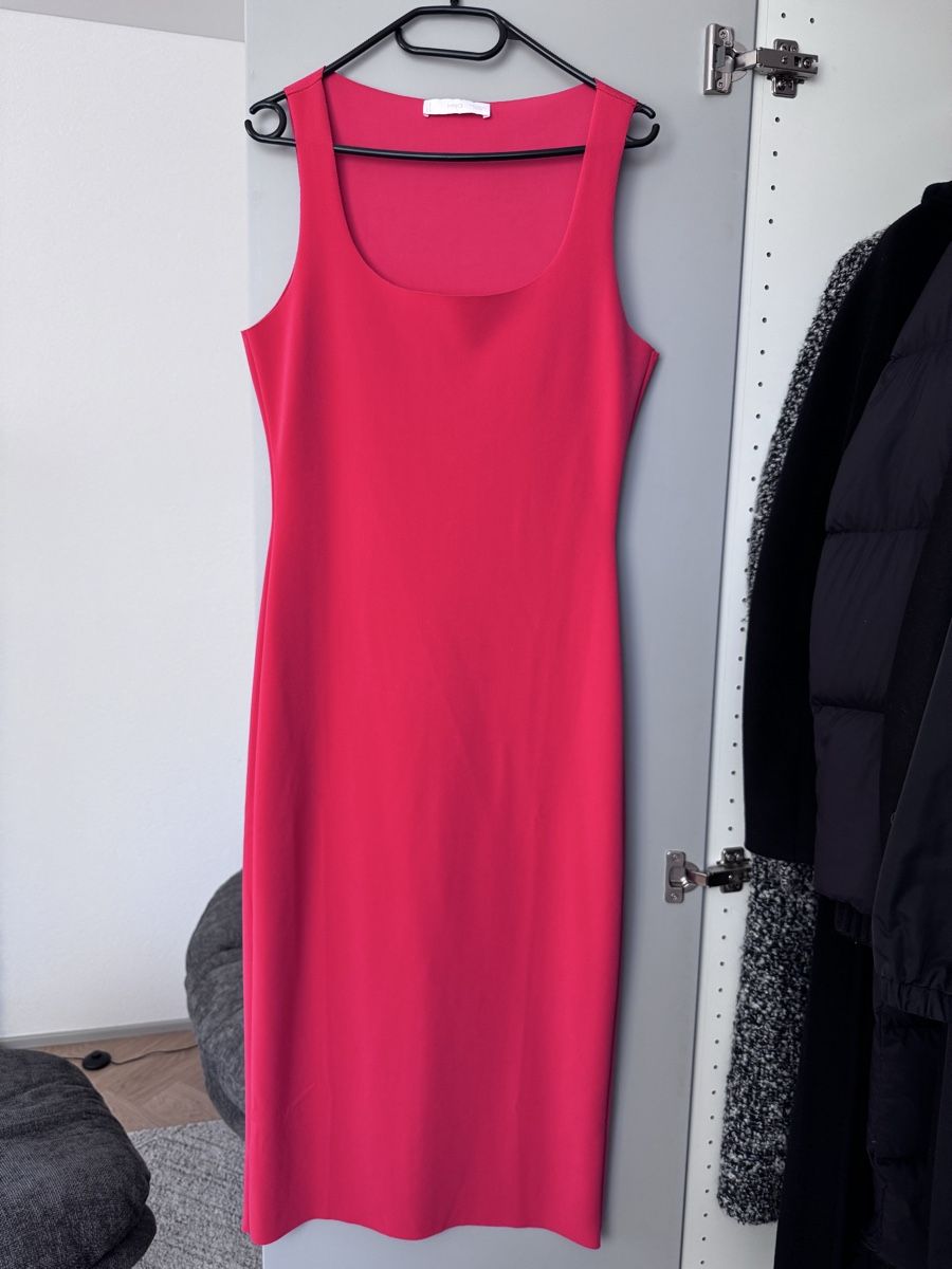 Kleider: MNG Kleid rot Grösse M – Gebraucht aus St. Gallen von anjamik