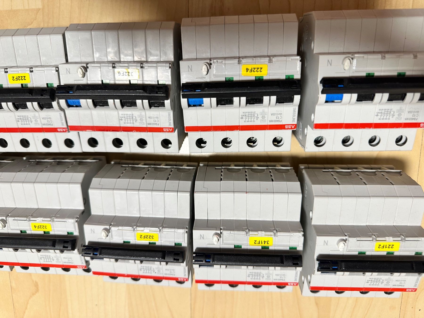 ABB Interruttori: 9x FI LS C13 A 4 Polig Smissline ABB – Usato da niederhasli venduto da rami016 1