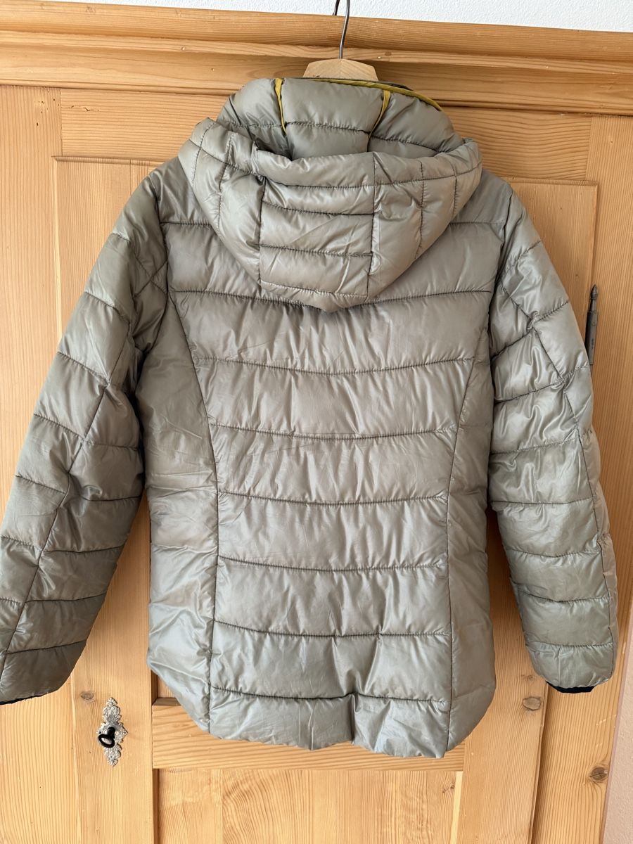 Esprit Giacche: Esprit Jacke mit Kapuze Damen Gr.M - 100% recycelt, PFC-Free – Usato da Uster venduto da Schangnau87 4