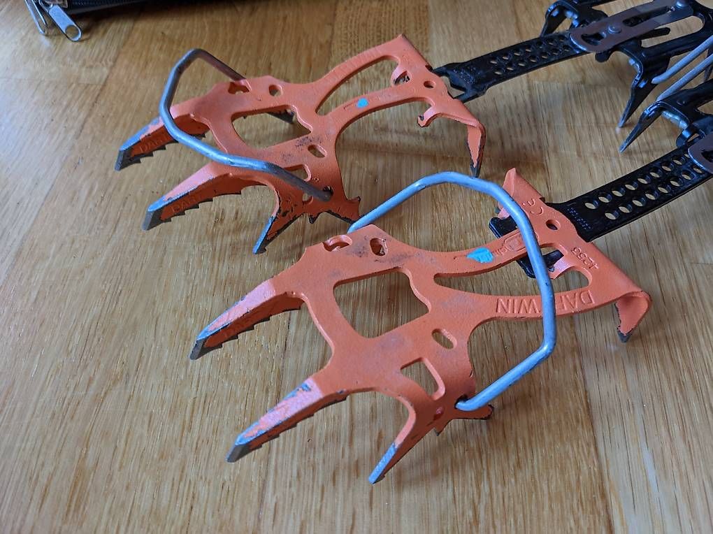 Petzl Altro in Alpinismo & Escursioni: Petzl Dartwin Steigeisen – Usato da Innertkirchen venduto da Flir 2