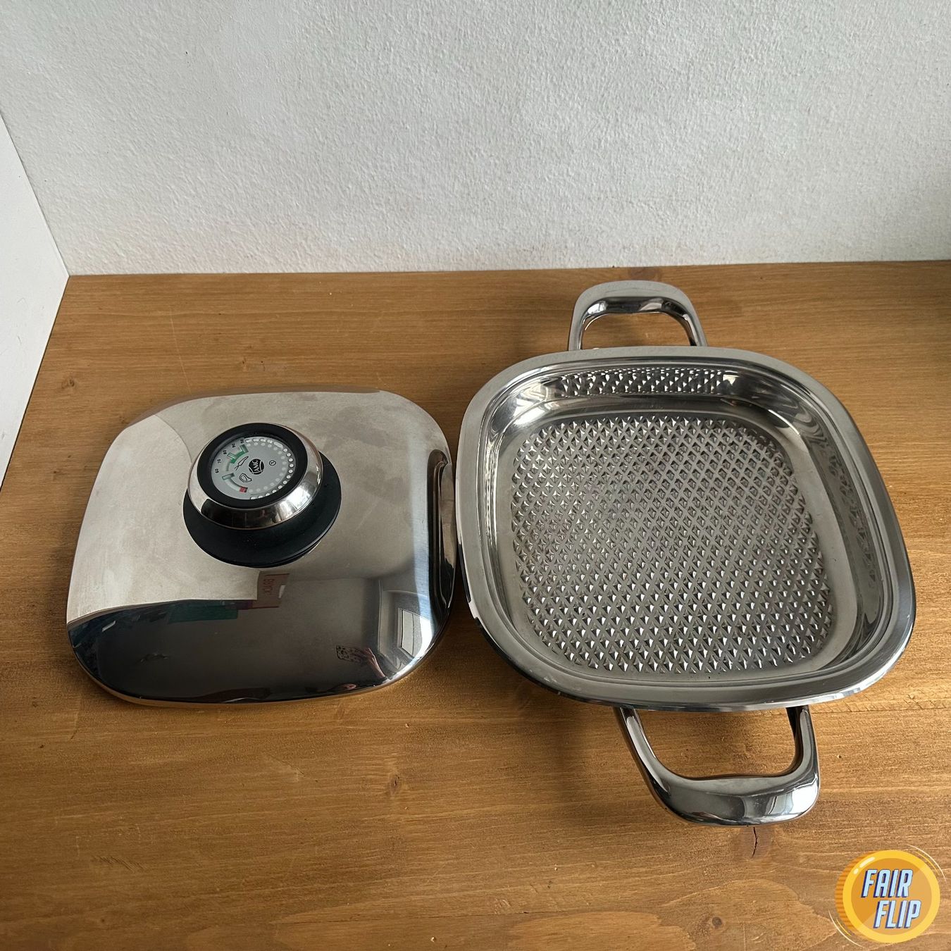 Amc Padelle: AMC Pfanne Edelstahl mit Deckel 1.6L – Usato da Luzern venduto da fairflip 1