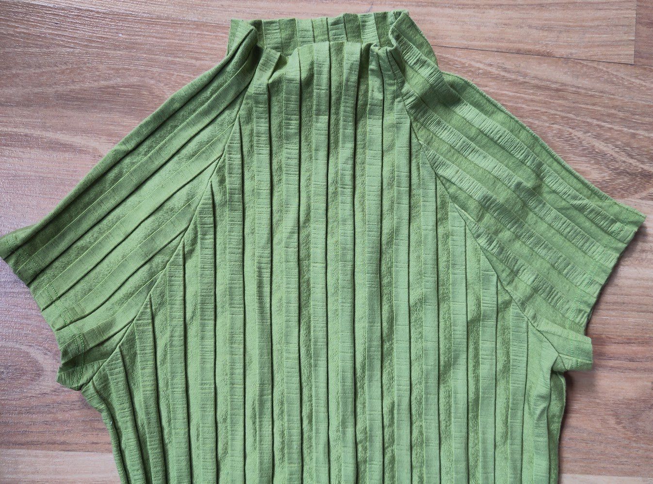 Reformation Top: Frischgrünes Top von Reformation, Gr. S – Usato da Lugano venduto da kat_lm5b 1