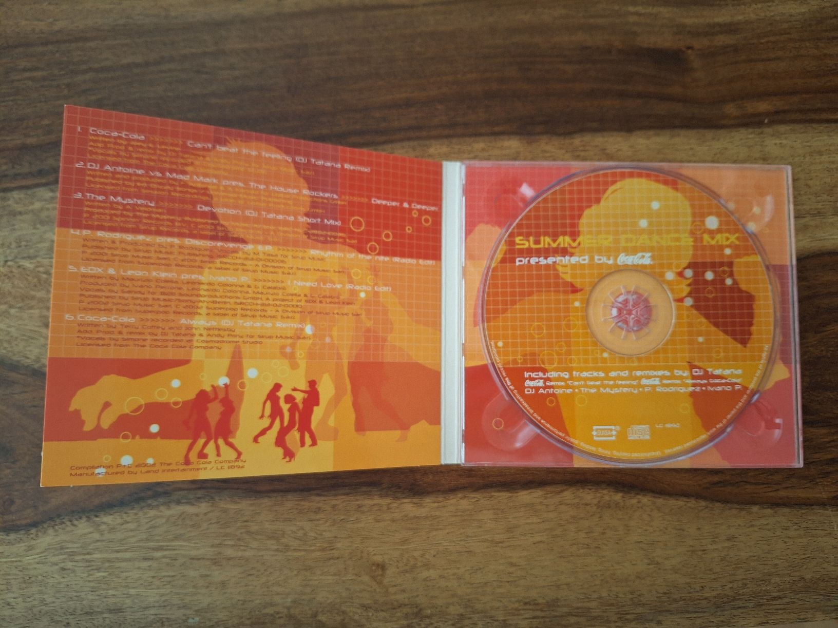 CDs: CD Summer Dance Mix Coca-Cola presented by DJ Tatana – Gebraucht aus Oberrieden von smarties949 2
