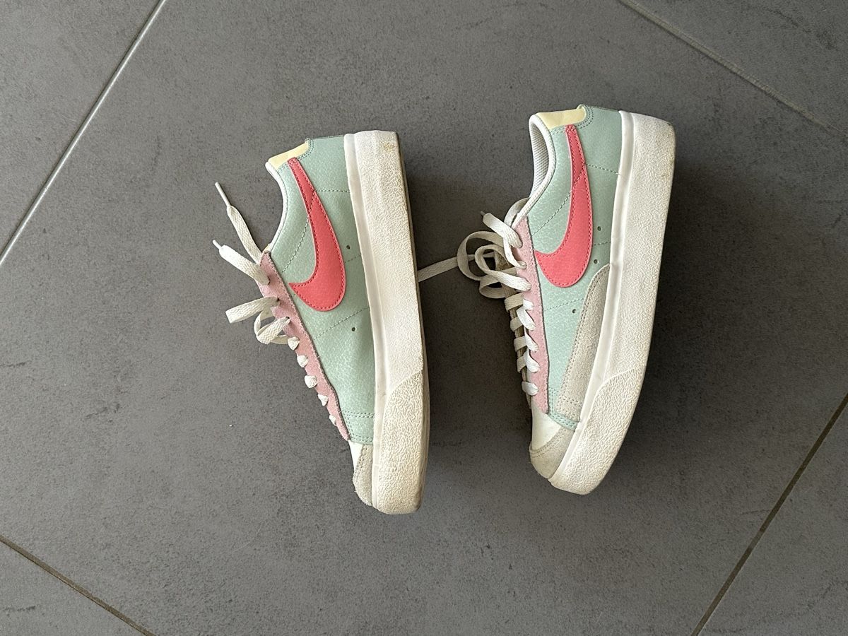 Nike Scarpe da uomo: Nike Blazer Low Platform T40 – Nuovo (secondo la descrizione) da Enney venduto da pet_qd9b 2