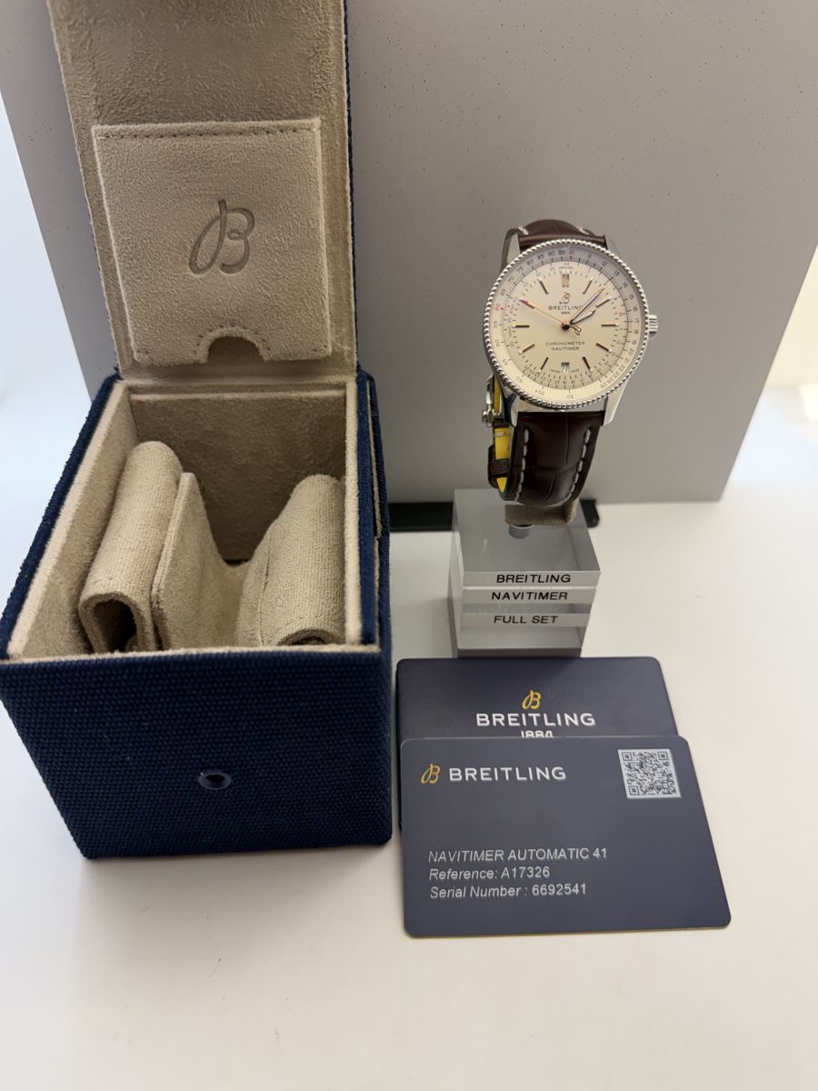 Breitling Uhren: Montre Breitling Navitimer 41 automatique, full set – Neu (gemäss Beschreibung) aus Crans VS von horlogerie-langel 7
