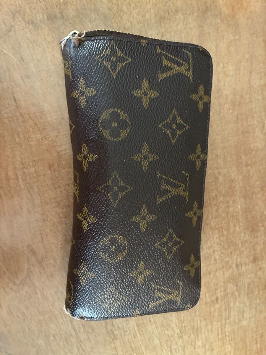 Louis Vuitton Portemonnaie: Louis Vuitton Damen Portemonnaie – Defekt aus Volketswil von casertana