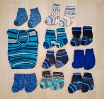 Handgestrickte Baby Wollsocken & - brustwärmer