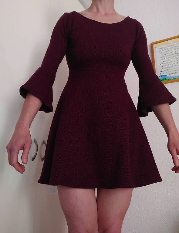 Vestiti: Vestito mini bordeaux svasato  taglia S – Usato da Sessa venduto da uza_x5jm