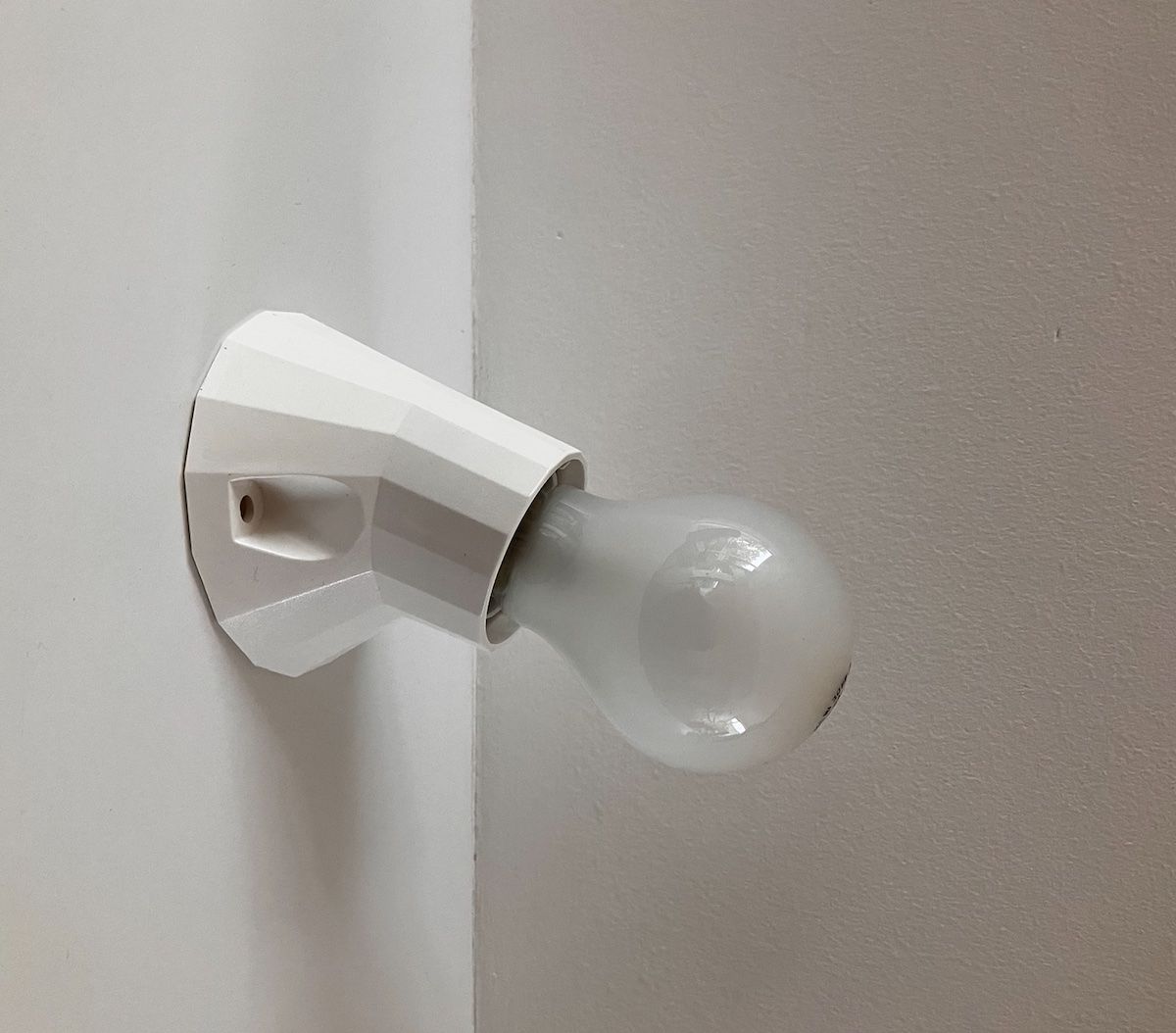 Lampes: wandfassung e27 – D'occasion à Allschwil par rotocker