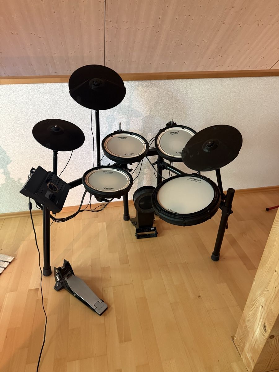 Roland Musikinstrumente: Roland V-Drums E-Drum Set TD-17 gebraucht – Gebraucht aus Moosseedorf von DominikMika