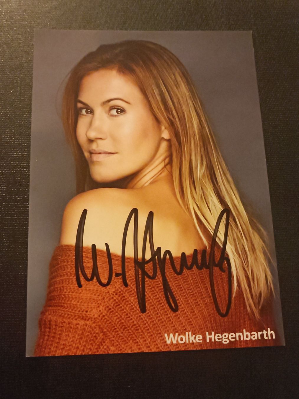 Autografi: Wolke Hegenbarth -  handsignierte Autogrammkarte – Usato da Menziken venduto da Artographs