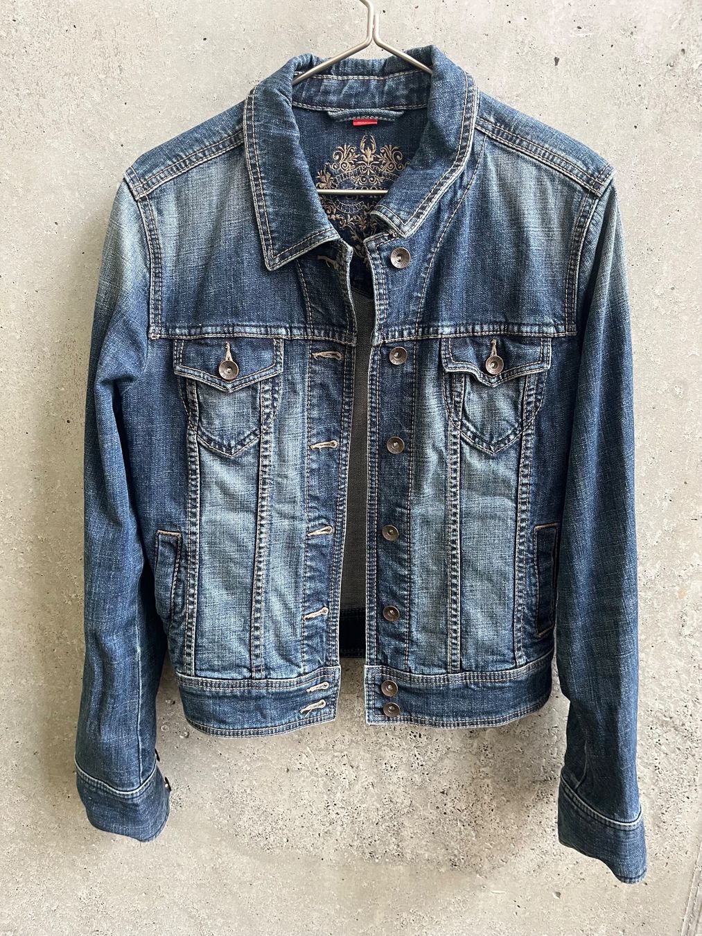 Giacche: ESPRIT Jeansjacke – Usato da Bern venduto da leokislig