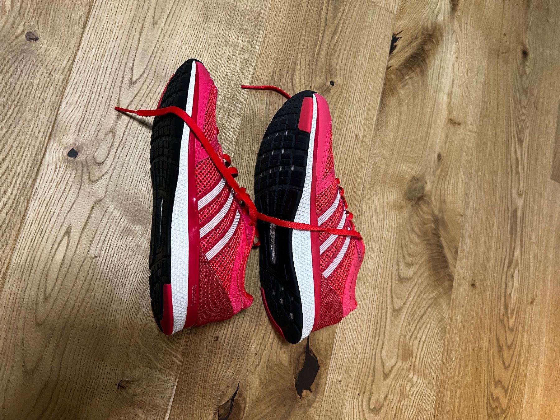 Adidas Scarpe da donna: Adidas Schuhe, Top Zustand – Usato da Seewis-Schmitten venduto da Andrea_1994 1
