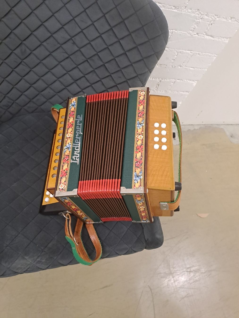 Musikinstrumente: schwyzerorgeli ton B – Gebraucht aus Villeneuve von BibiVintage 2