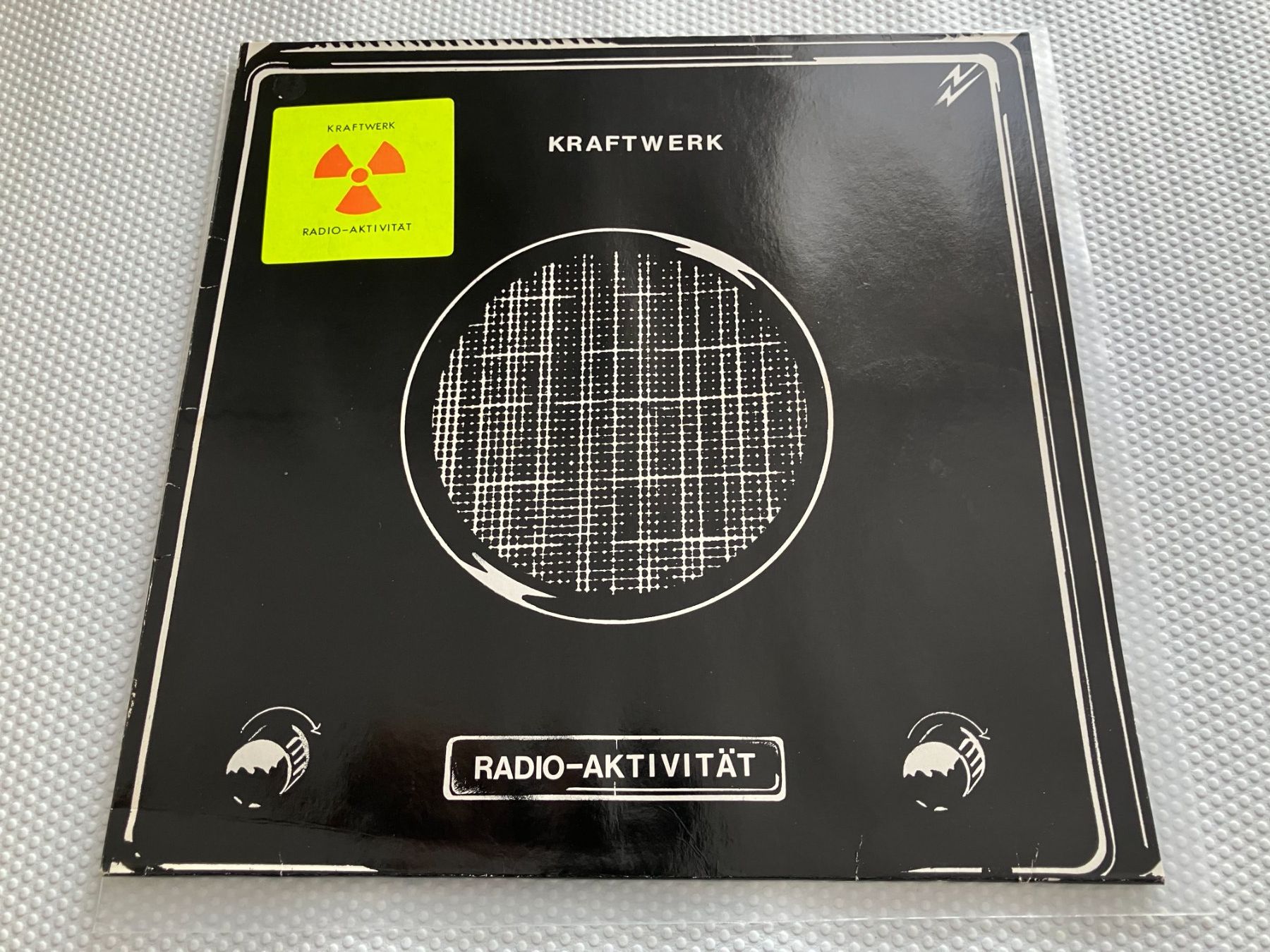 Dischi in vinile: Kraftwerk – Usato da Aarwangen venduto da Jukebox3