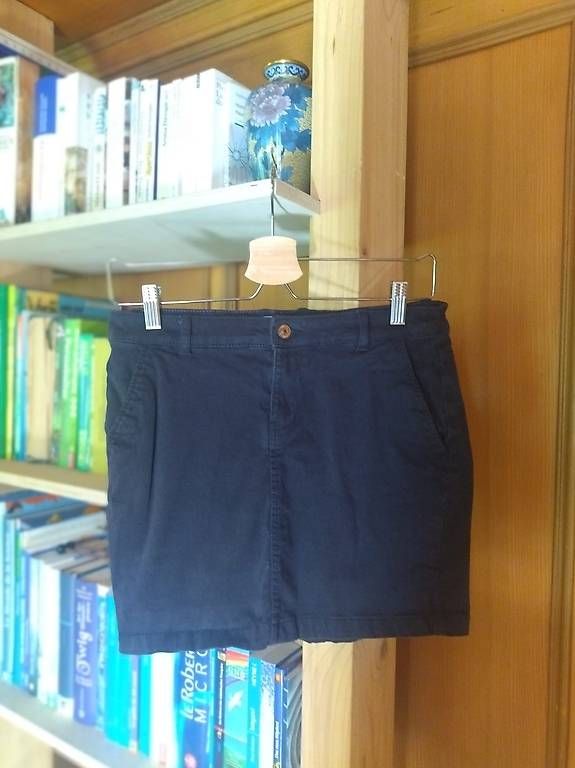 Gonne: H&M Basic Black Skirt – Usato da Ochlenberg venduto da Pbw_ardrobe