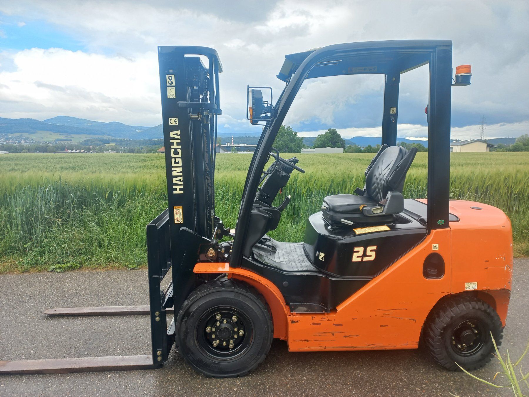 Diesel Carrelli elevatori e a forche: Dieselstapler Hangcha CPCD25 2,5T Stapler mit Seitenschieber – Usato da Dulliken venduto da Classiclerch4657 1