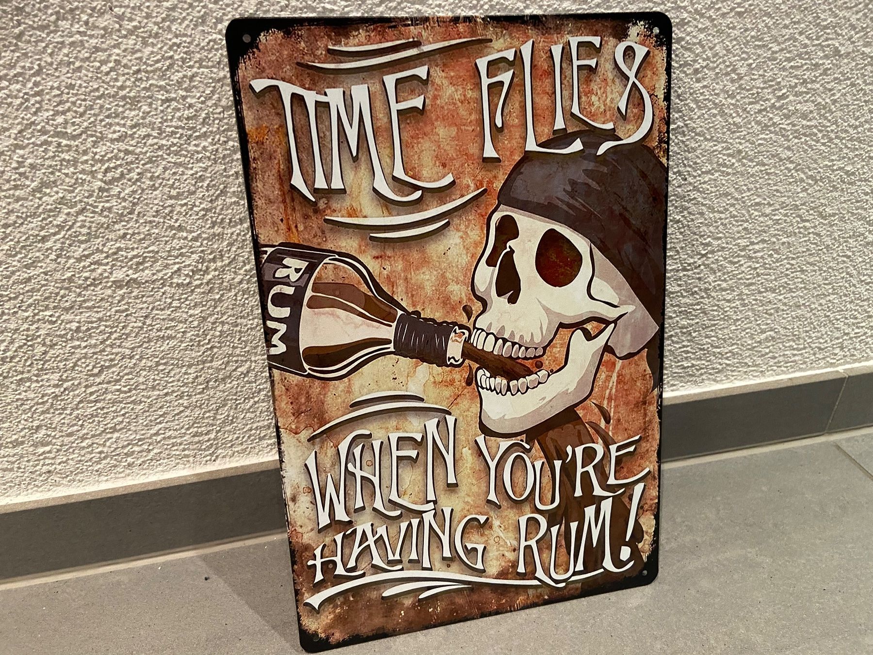 Schilder: RUM Time Flie & When You Re Having Rum !!!!  NEU – Neu und originalverpackt aus Seon von Aaargauer01 1