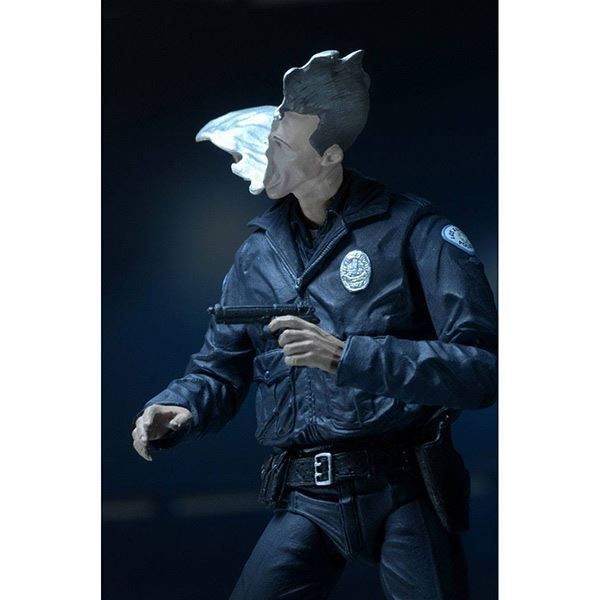 Figuren: NECA: Ultimate Terminator 2 - T-1000 Actionfigur – Neu und originalverpackt aus Zofingen von ActionSpielzeug 4