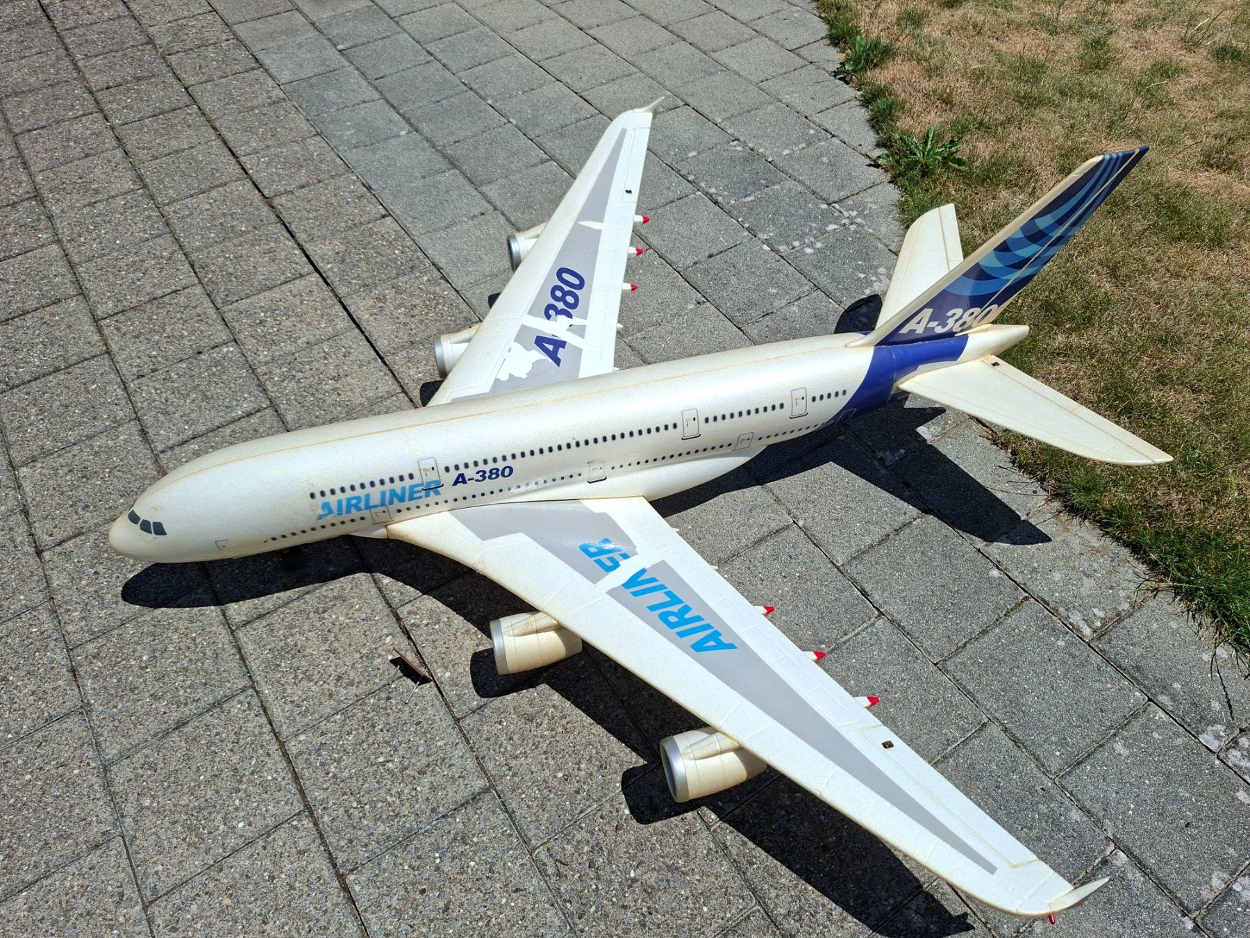 RC Kits de montage: Airbus A 380 – D'occasion à Meisterschwanden par peribar 1