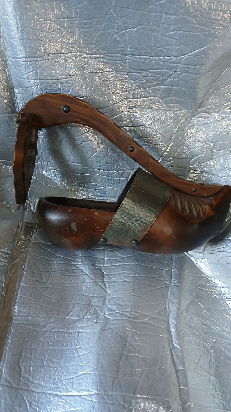 Alle Dekorationen: porte bouteille sabot en bois – Gebraucht aus Grand Lancy von ampoule