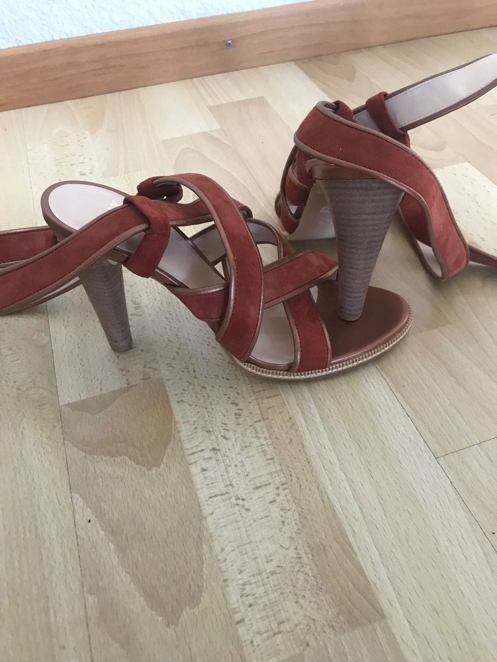 Bally Damenschuhe: Bally Leder AbsatzSandale  gr 38.5. Neu – Neu (gemäss Beschreibung) aus Sempach von katzaana3 4