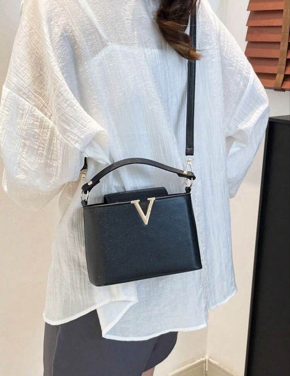 Taschen für Damen: Sac à main  – Neu und originalverpackt aus Châtel-St-Denis von Montclair_Swiss 4