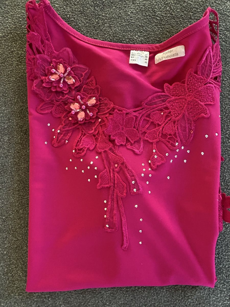 T-shirt: T-Shirt Grösse 38 – Usato da Lengnau AG venduto da Mefari