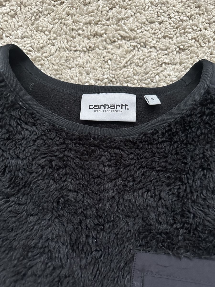 Maglioni & Felpe: Carhartt Teddy Fleece Pullover/Sweatshirt schwarz Gr. S – Usato da Basel venduto da Oloir 1