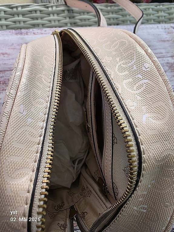Guess Rucksäcke: Rosa Rucksack von Guess – Gebraucht aus Kloten von funkgabel 4