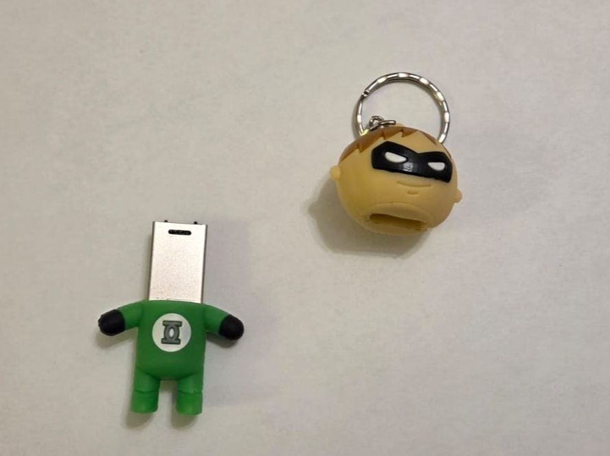 Chiavette USB: Clé USB / Porte-clé "Green Lantern" 4 GB – Nuovo e nell'imballaggio originale da Territet venduto da Cenh 4