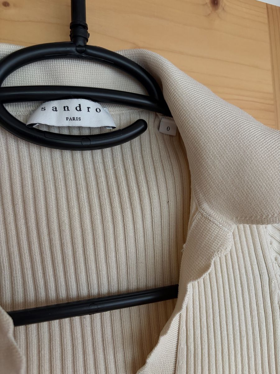 Sandro Top: Sandro Paris Stricktop Kurzarm beige Gr.0 Top Zustand – Usato da Wädenswil venduto da Iana32 1