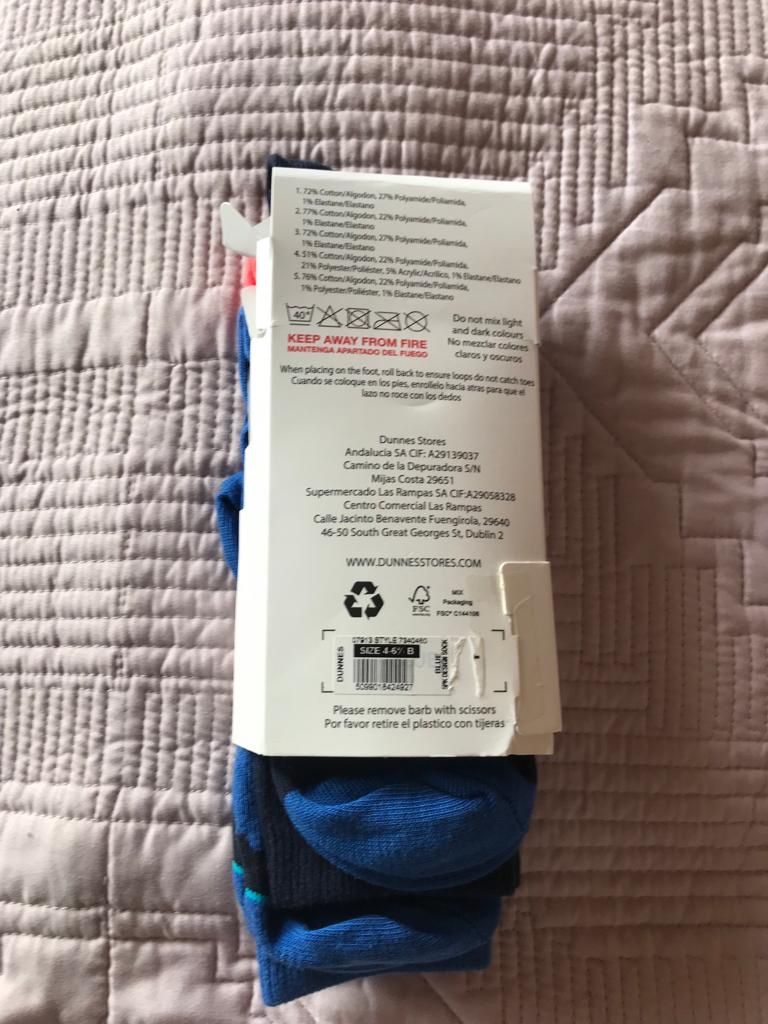 Socken: Dreizehn Paar Neue Damen Socken- – Neu und originalverpackt aus Wettingen von epe_9vbf 5