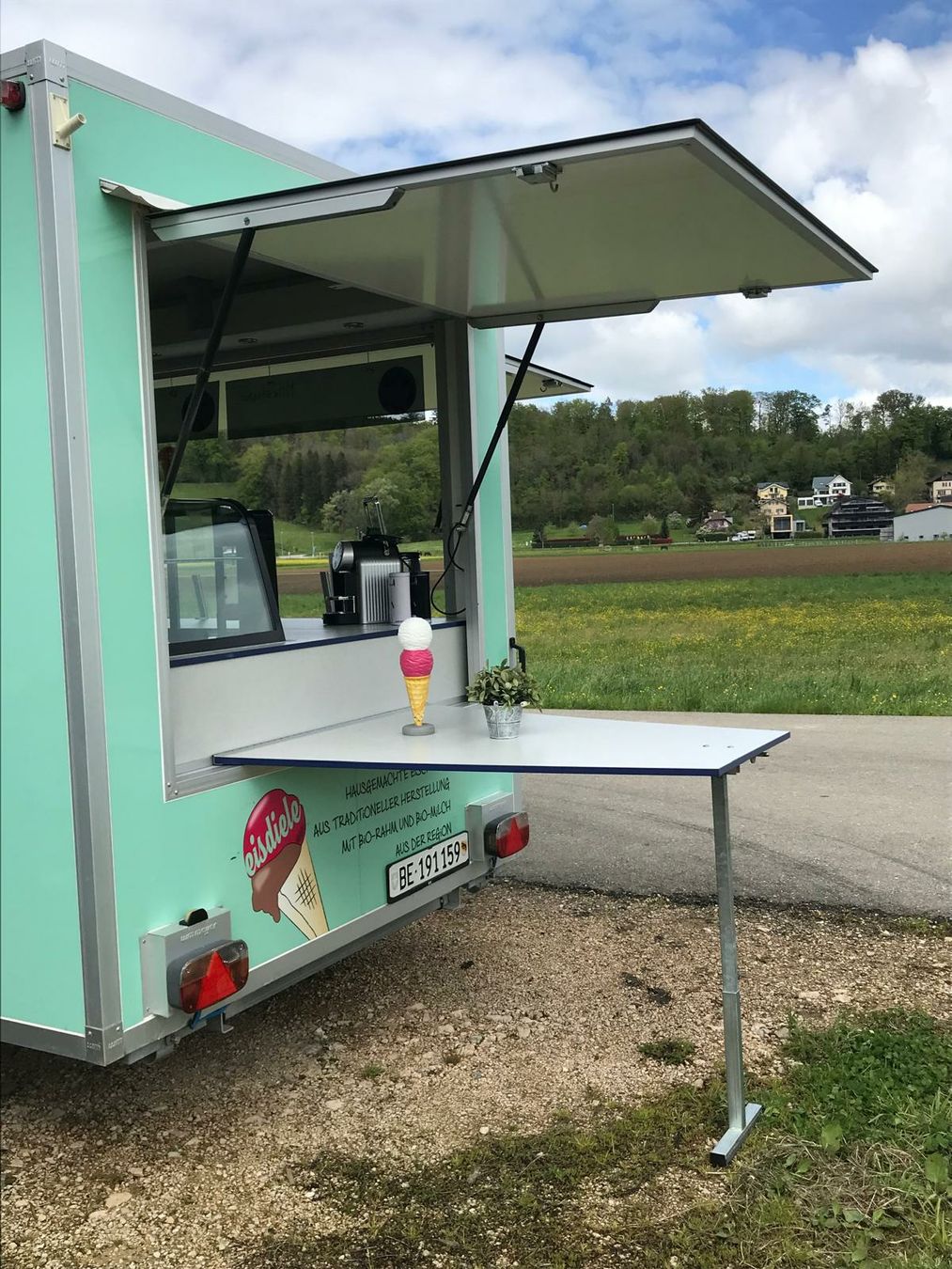 Rimorchi: Foodtruck – Usato da Zollikofen venduto da reuteri06 8
