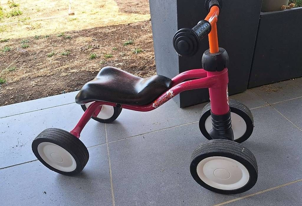 Véhicules pour enfants: Puky – D'occasion à Neuchâtel par karibo630