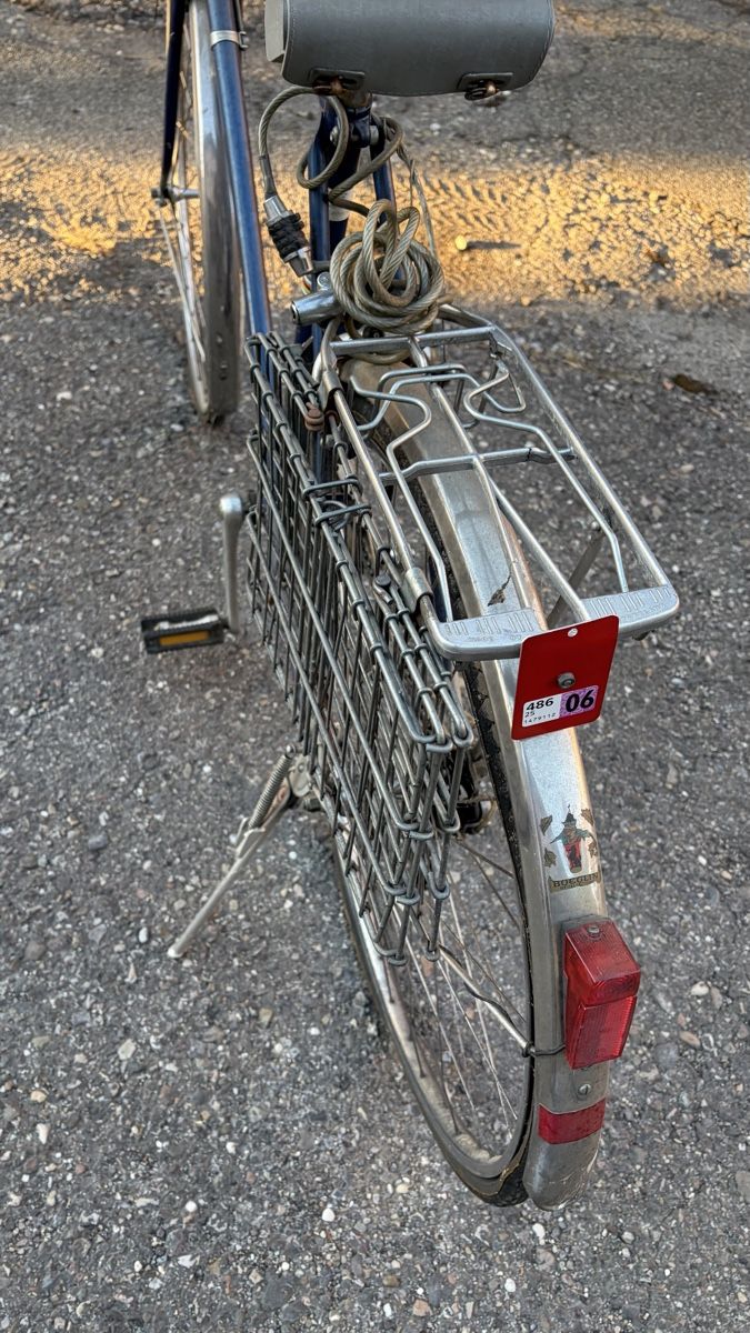 Biciclette: Oldtimer Velo blau mit Korb – Difettoso da Maisprach venduto da car_l2rm 8