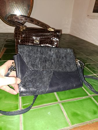 Elegante Vintage Handtasche mit Reptilienmuster, 