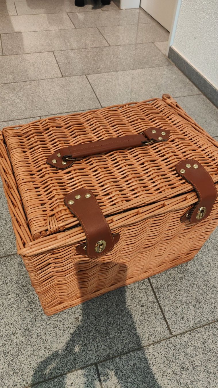 Altro per la casa: Picknick-Korb – Nuovo (secondo la descrizione) da Richterswil venduto da hadimodarres