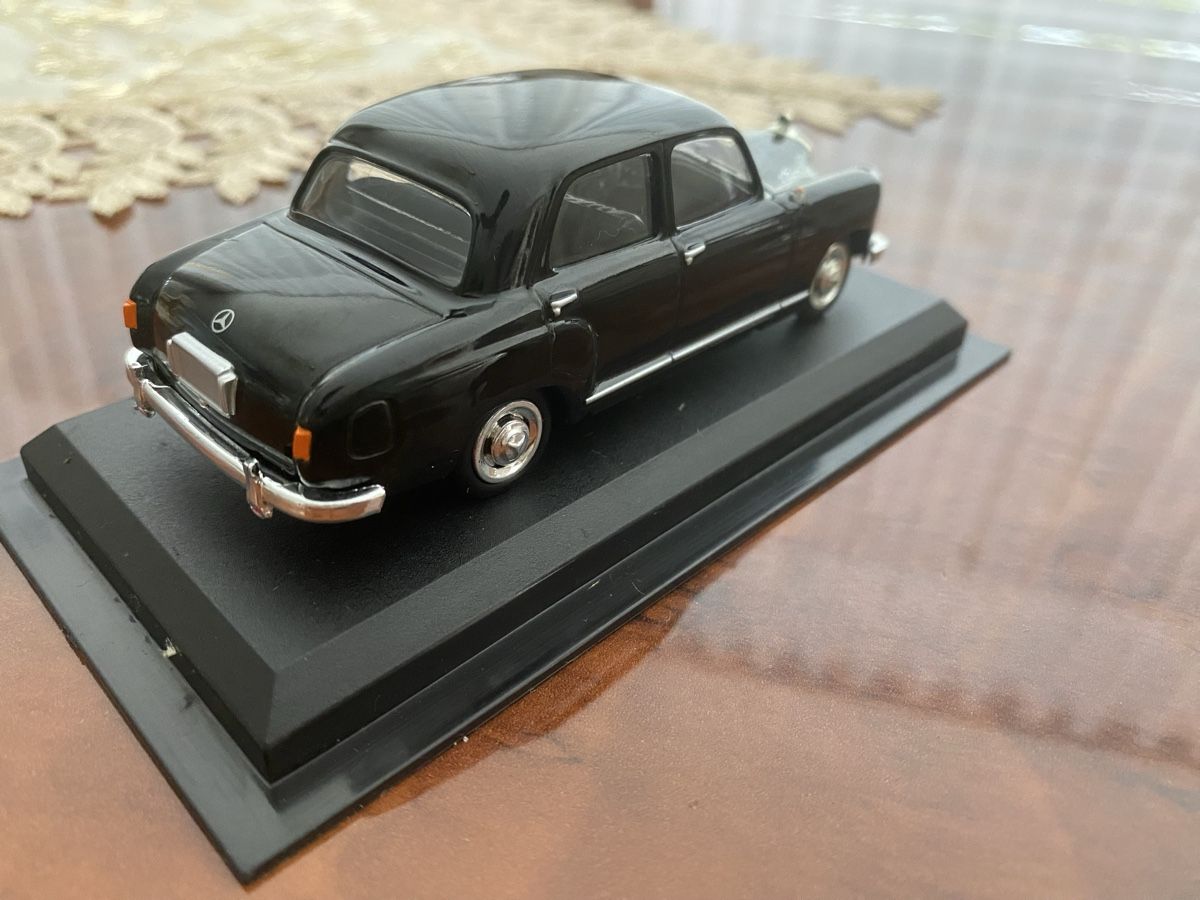 Mercedes-Benz Modellini d'auto: Mercedes Benz 180 – Nuovo e nell'imballaggio originale da St. Margrethen SG venduto da Alfista_159 4