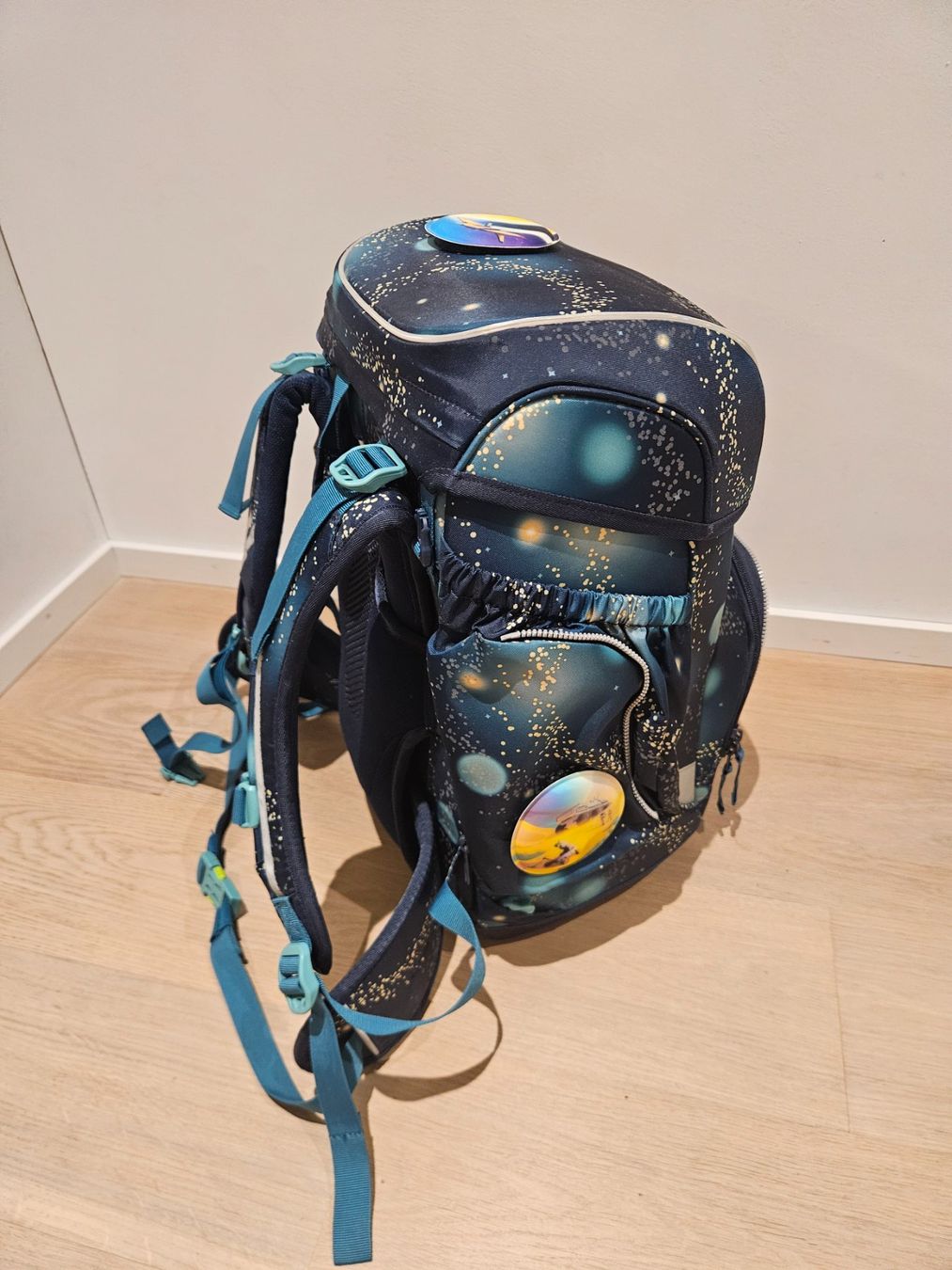 Allestimento di negozi e stand fieristici: Schulranzen Ergobag Cubo – Usato da Bülach venduto da liri5 2