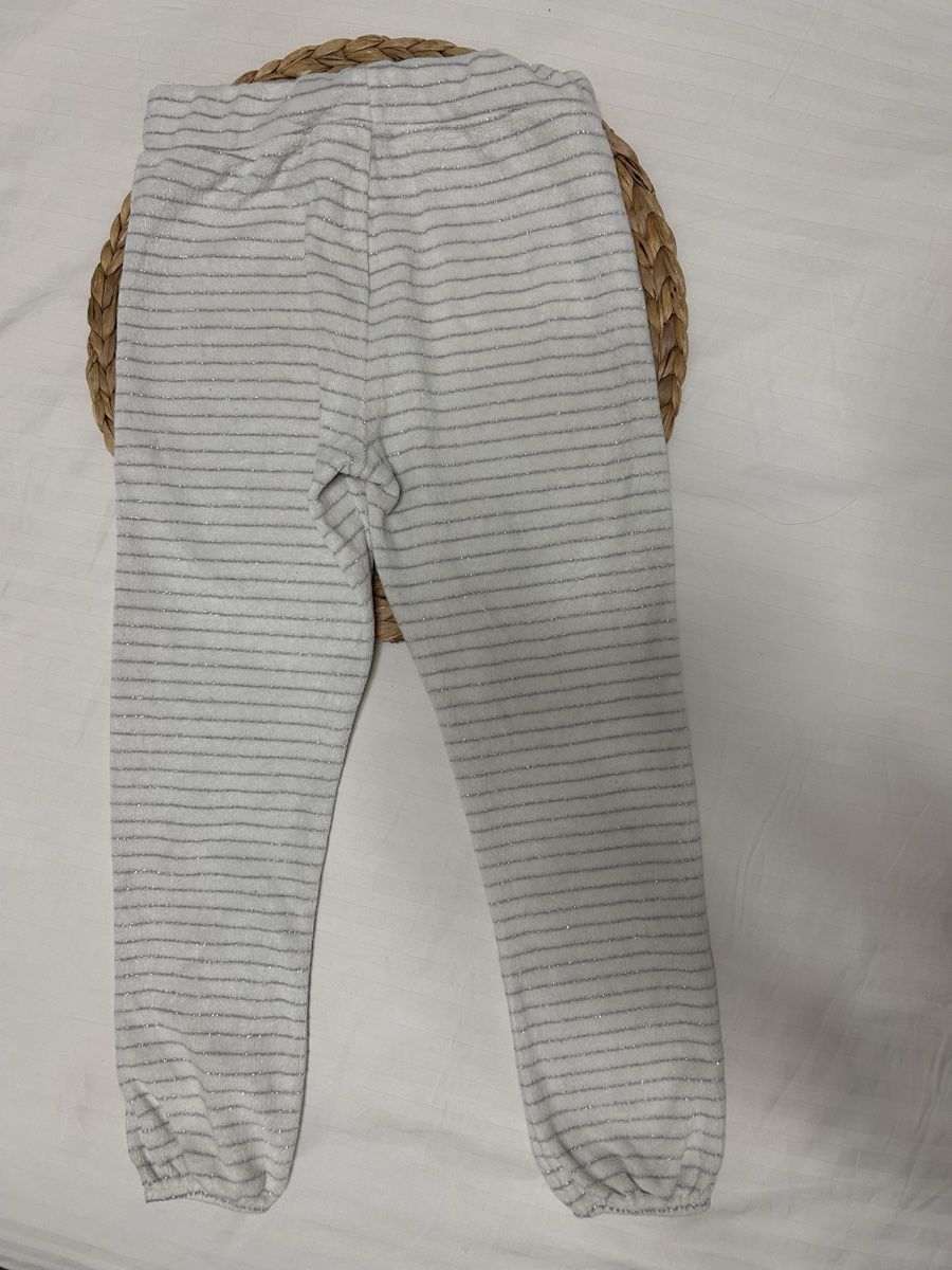 Okaidi Pantalons: Pantalons rayures argentées taille 116cm  – D'occasion à Carouge GE par Emilynette 4