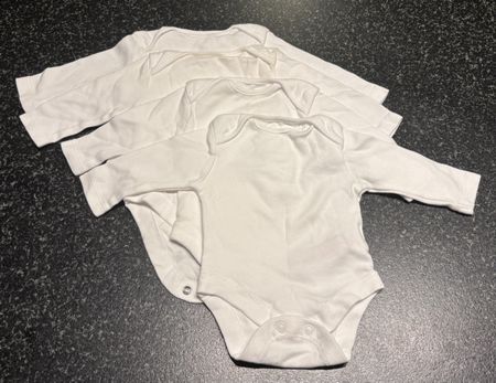 4 Baby Bodys Primark - 10 Ibs / 4,5 kg
