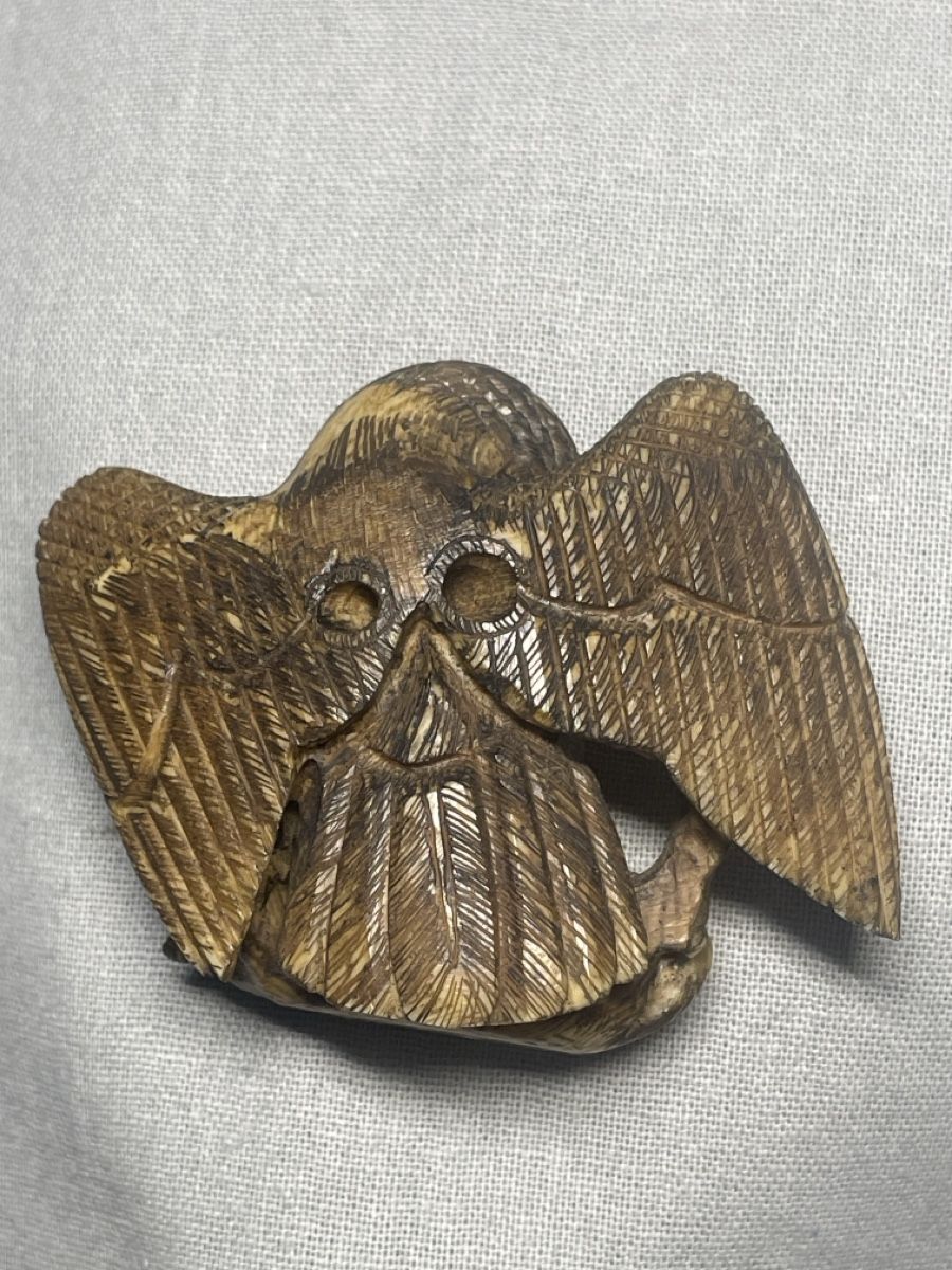 Statuette: Netsuke antik, Adler mit Beute, signiert – Usato da Embrach venduto da Gauvain1 1