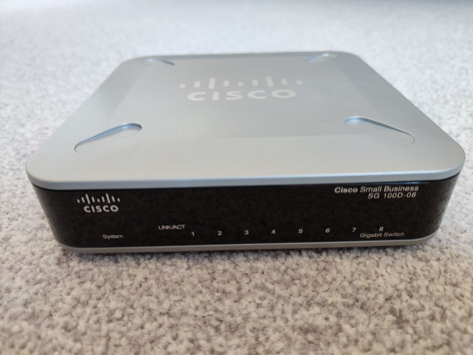 Cisco Hub & Switch: Cisco 8-Port Switch SG 100D-08 – Usato da Neftenbach venduto da Froeschl1 4