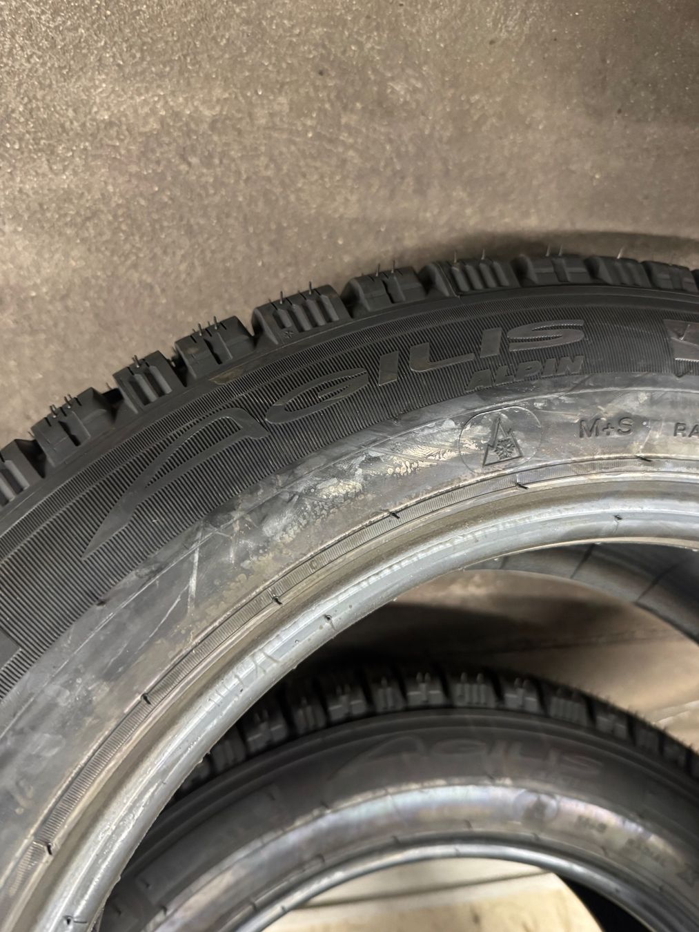 Michelin Pneus & Kompletträder: Michelin 215/60R17C 109/107 T – Neu (gemäss Beschreibung) aus Seuzach von Garage-Carr-Moser-AG 4