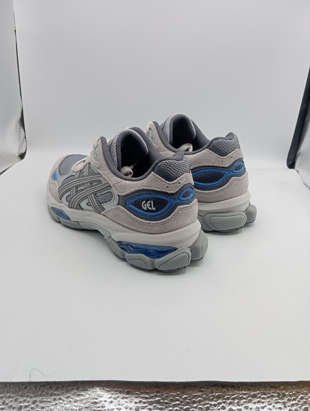Asics Scarpe da uomo: Asics GEL-NYC 2.0 (EU40) – Nuovo e nell'imballaggio originale da Schaffhausen venduto da outlez 5