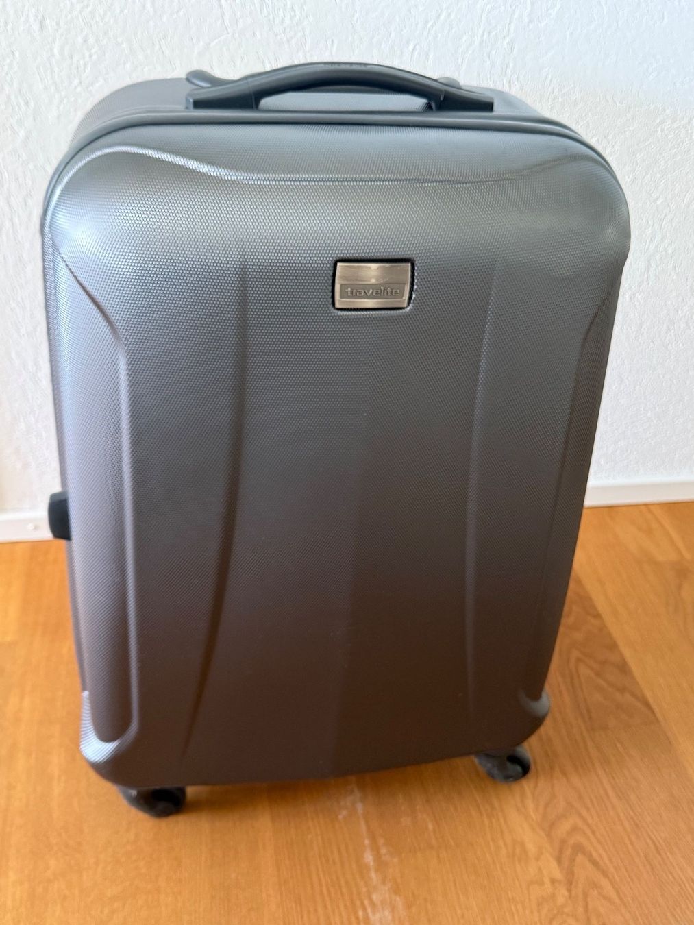Valigie & Borse: Travelite Elbe One - 4 Rad-Trolley – Usato da Meierskappel venduto da edanza