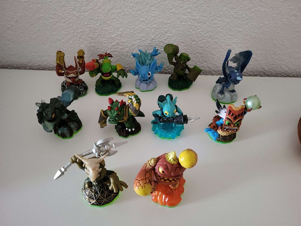 Skylanders Spyros Adventure 11 Figuren (Gebraucht) | Kaufen auf Ricardo