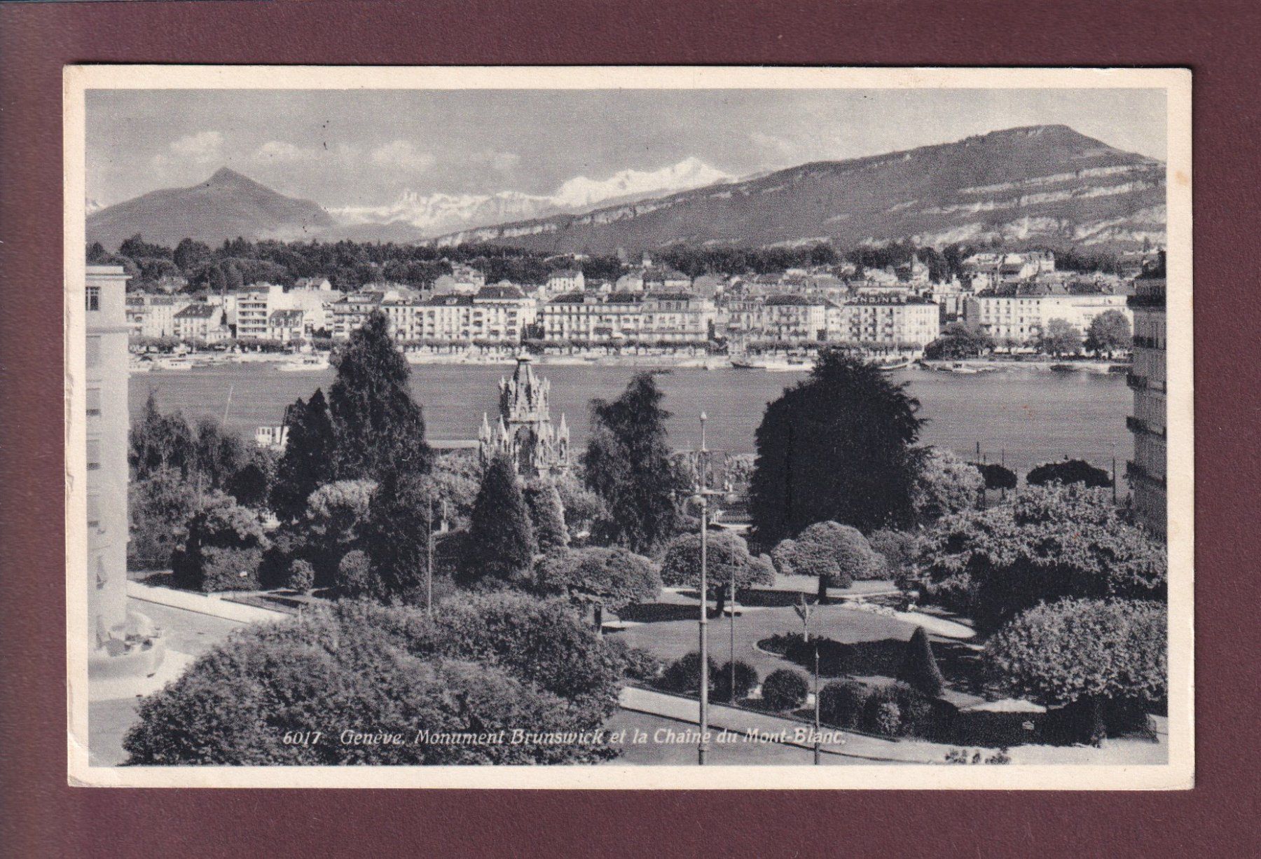 Cartoline postali: GENEVE - Monument Brunswick - 1939 – Usato da Pully venduto da nicecards