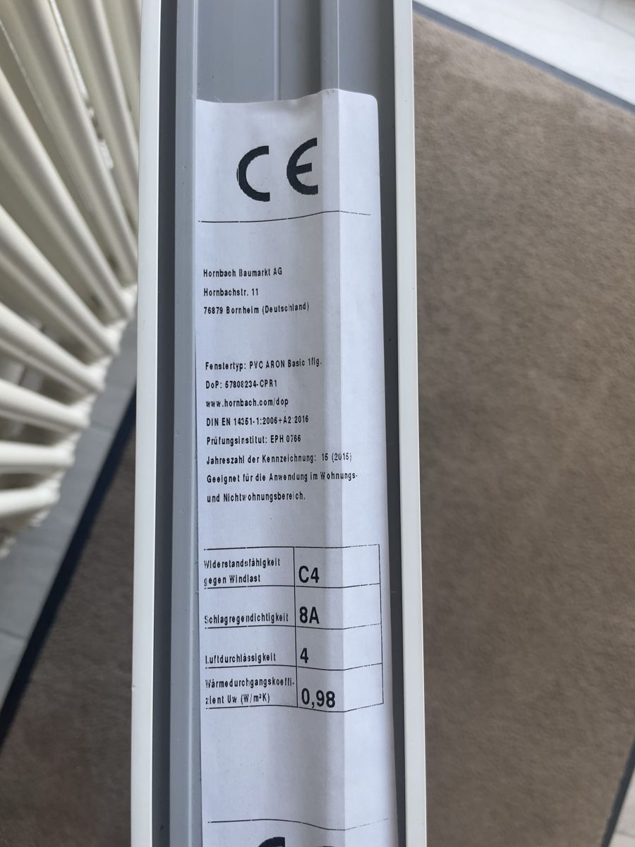 Fenster: Neues PVC-Fenster Aron Basic 80x80 rechts – Neu (gemäss Beschreibung) aus Uerkheim von  2